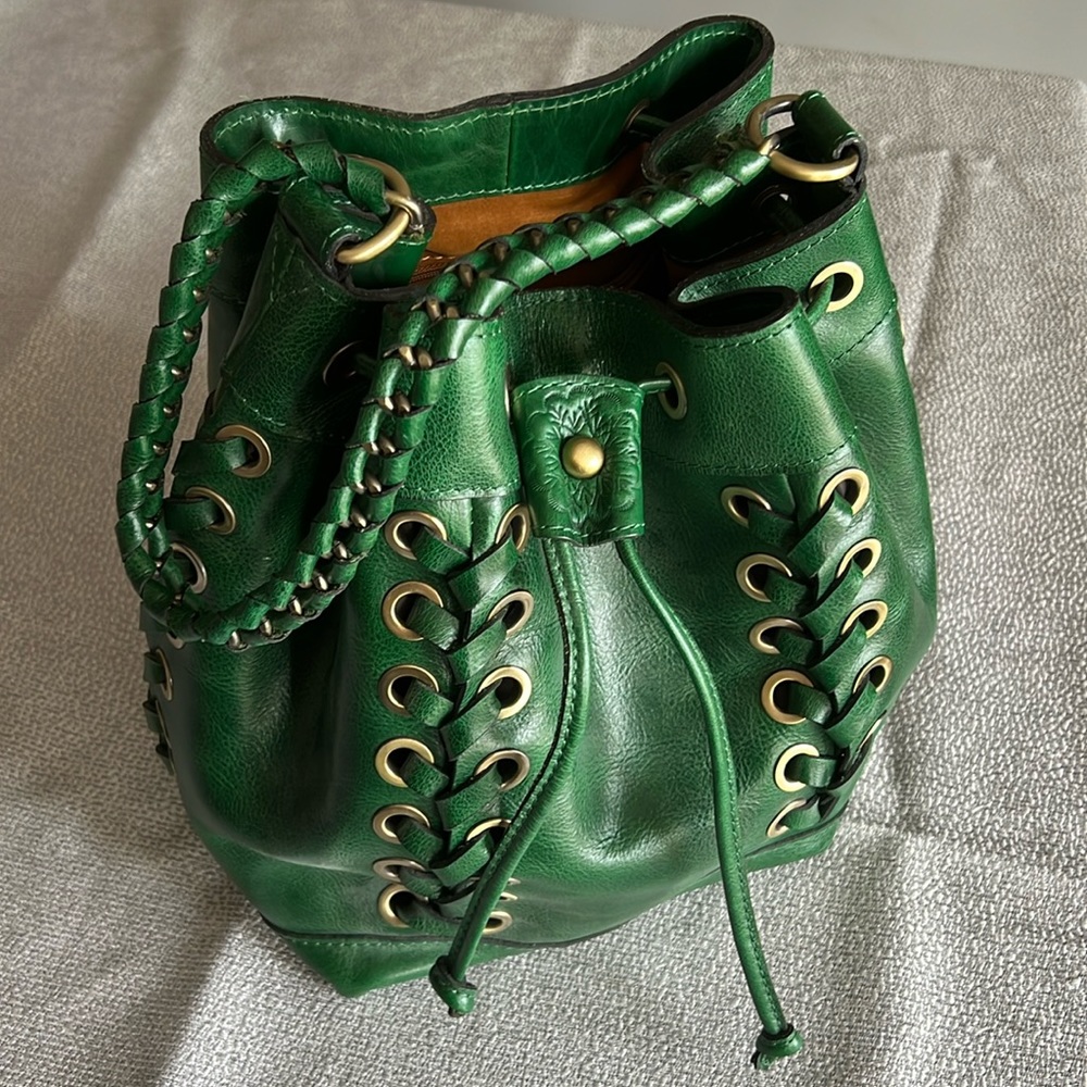 Patricia Nash Leather bucket bag in green